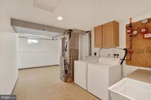 210 Fisher Dr, York, PA 17404 - Photo 5