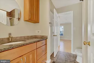 210 Fisher Dr, York, PA 17404 - Photo 15