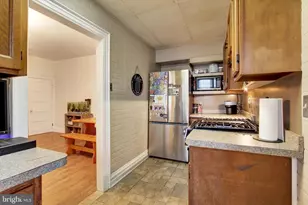 614 Broadway, Hanover, PA 17331 - Photo 15