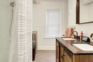 614 Broadway, Hanover, PA 17331 - Photo 19