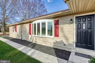 79 N Schoolhouse Rd, Thomasville, PA 17364 - Photo 7