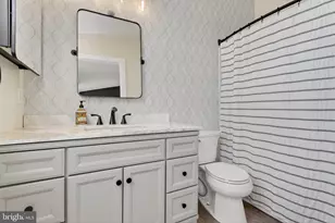 1120 Blue Bird Ln, York, PA 17402 - Photo 23