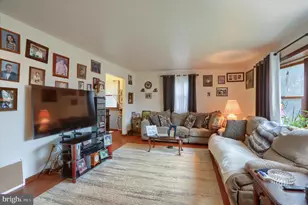 302 Robin Hood Rd, Dillsburg, PA 17019 - Photo 5