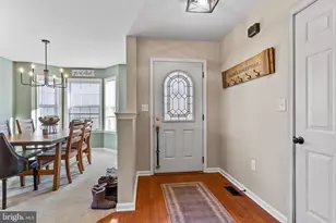 289 Fieldstone Ct, New Cumberland, PA 17070 - Photo 3