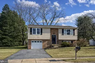 3375 Taunton Dr, York, PA 17402 - Photo 1