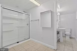 987 Marbrook Ln, York, PA 17404 - Photo 29