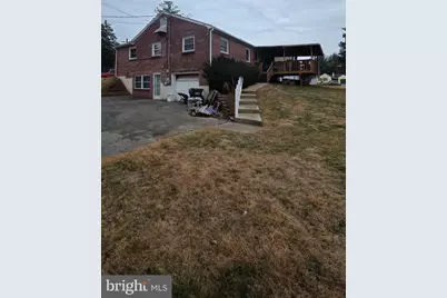 2075 Winding Rd., York, PA 17408 - Photo 3