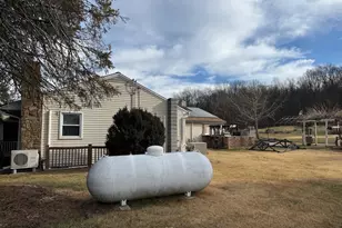 107 W Ridge Rd, Dillsburg, PA 17019 - Photo 3