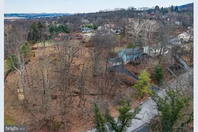 11 Pine Tree Drive, New Cumberland, PA 17070 - Photo 1