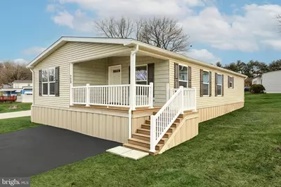 723 Lake Drive, Mount Wolf, PA 17347 - Photo 5