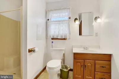 5 E Pennsylvania Avenue, Stewartstown, PA 17363 - Photo 9