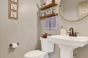 2584 Hepplewhite Dr, York, PA 17404 - Photo 29