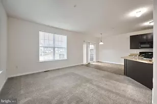 2231 Live Oak Ln, York, PA 17406 - Photo 9