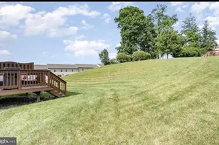 358 Weatherstone Dr, Fairview Township, PA 17070 - Photo 31