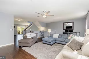 358 Weatherstone Dr, Fairview Township, PA 17070 - Photo 9