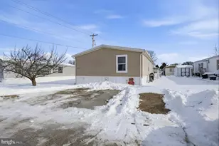 206 Chesapeake Estates, Thomasville, PA 17364 - Photo 5