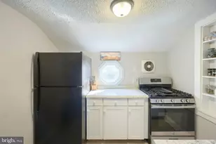 510 Broadway, Hanover, PA 17331 - Photo 5