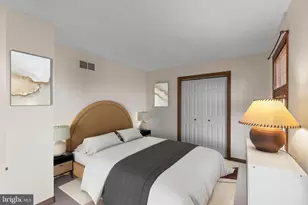 437 Valley View Dr, Hanover, PA 17331 - Photo 5