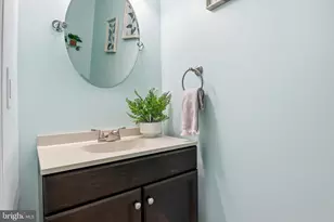 217 Overview Cir W, Red Lion, PA 17356 - Photo 17