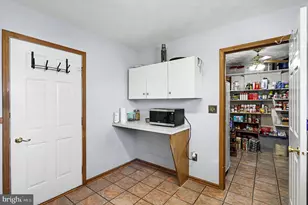 1686 Taylor Dr, Hanover, PA 17331 - Photo 15