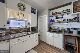 1870 N Susquehanna Trail, York, PA 17404 - Photo 17