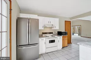 4219 Leann Dr, Glen Rock, PA 17327 - Photo 7