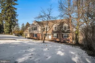 1059 Hillside Dr, York, PA 17403 - Photo 3