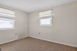 2686 Sunset Ln, York, PA 17408 - Photo 5