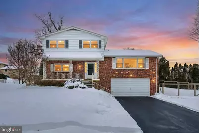 470 Cortleigh Drive, York, PA 17402 - Photo 1