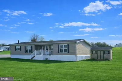 118 Lisa Circle, York, PA 17406 - Photo 1