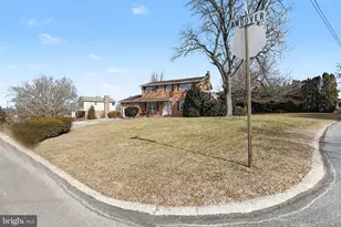 2072 Andover Dr, Dover, PA 17315 - Photo 3