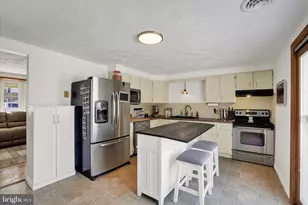 2209 Cedar Rd, York, PA 17408 - Photo 7