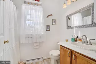 1110 Skyview Dr, York, PA 17406 - Photo 13