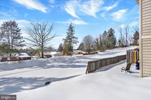 1110 Skyview Dr, York, PA 17406 - Photo 17