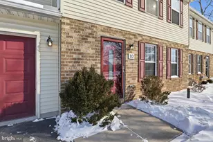 10 Evergreen Terrace, Manchester, PA 17345 - Photo 5