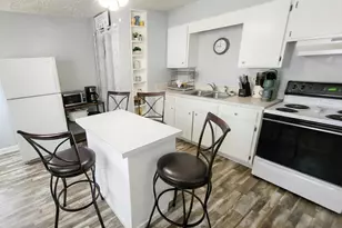 1152 E Philadelphia St, York, PA 17403 - Photo 7