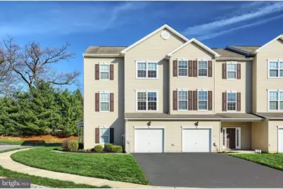 2305 Sunny Hill Circle #2305, York, PA 17406 - Photo 7