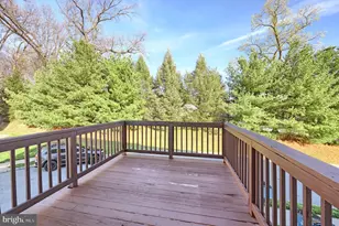 2305 Sunny Hill Cir, York, PA 17406 - Photo 9