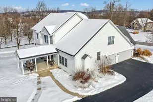 833 Stonybrook Ln, Lewisberry, PA 17339 - Photo 3