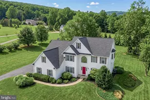 833 Stonybrook Ln, Lewisberry, PA 17339 - Photo 1