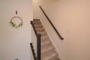 320 Avon Dr, Red Lion, PA 17356 - Photo 3