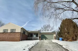 335 Donna Ln, York, PA 17403 - Photo 1