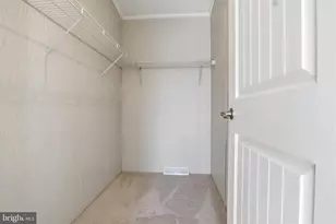 301 Robin Dr, Red Lion, PA 17356 - Photo 23