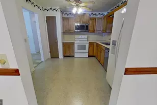 334 Allegheny Dr, York, PA 17402 - Photo 3