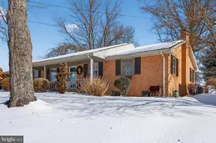 2139 Twin Brooks Dr, York, PA 17408 - Photo 3