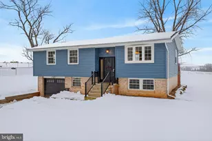 39 1st St, Windsor, PA 17366 - Photo 3