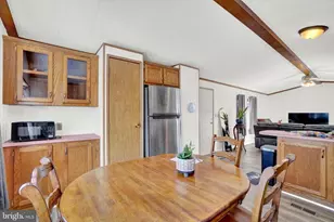 107 Carbridge Rd E, Stewartstown, PA 17363 - Photo 7