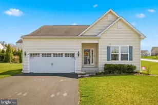 36 Kaitlyn Dr, Hanover, PA 17331 - Photo 1