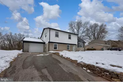 2850 Mayfield Drive, Dover, PA 17315 - Photo 3