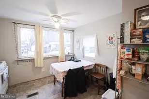 2723 S Queen St, York, PA 17403 - Photo 9